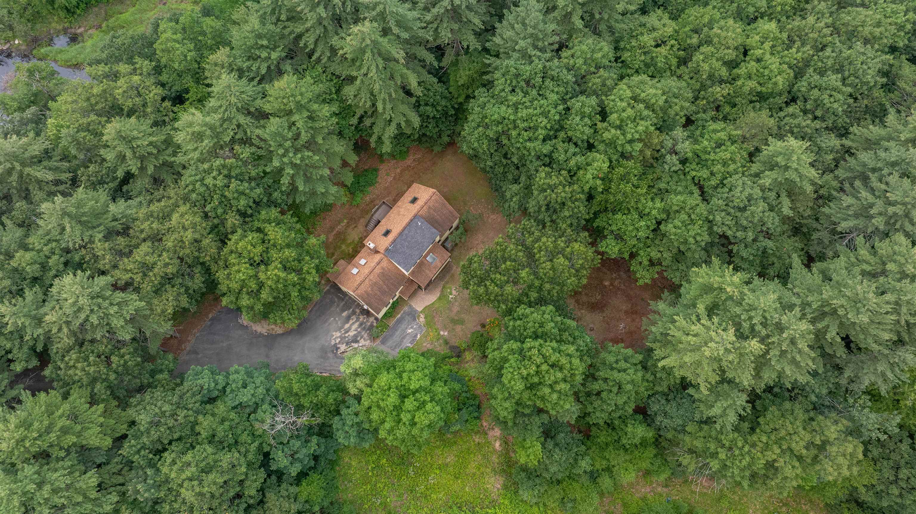 68 Merrimack Road Amherst, NH 03031 - Photo 3 of 30 Gallery Image 3