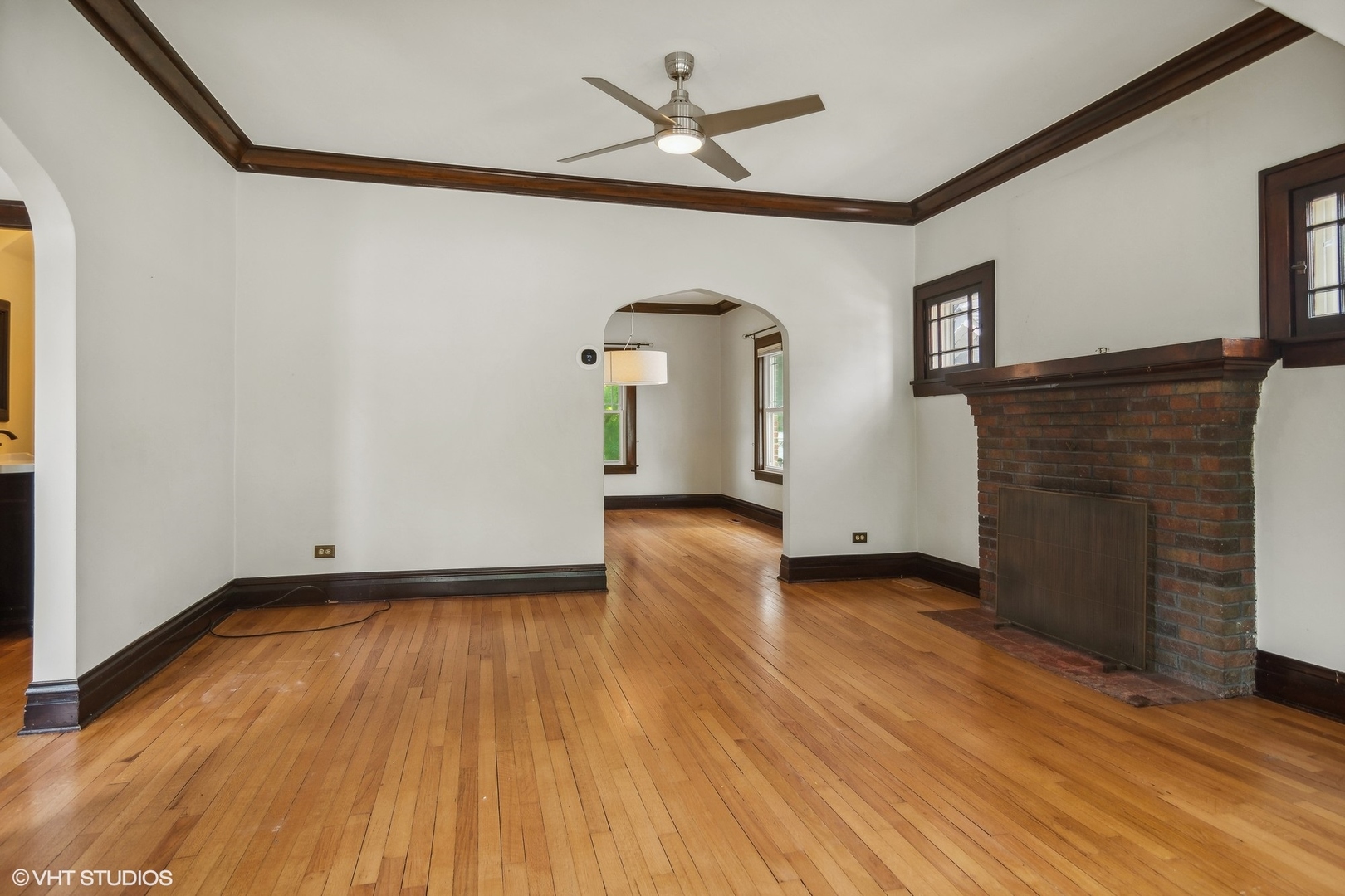 335 West Palatine Road Palatine, IL 60067 - Photo 11 of 33