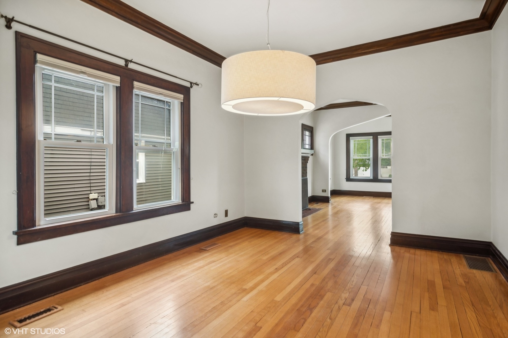 335 West Palatine Road Palatine, IL 60067 - Photo 14 of 33