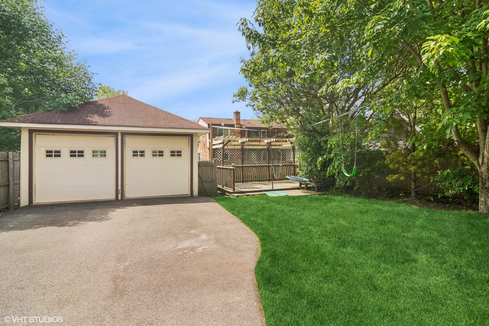 335 West Palatine Road Palatine, IL 60067 - Photo 2 of 33