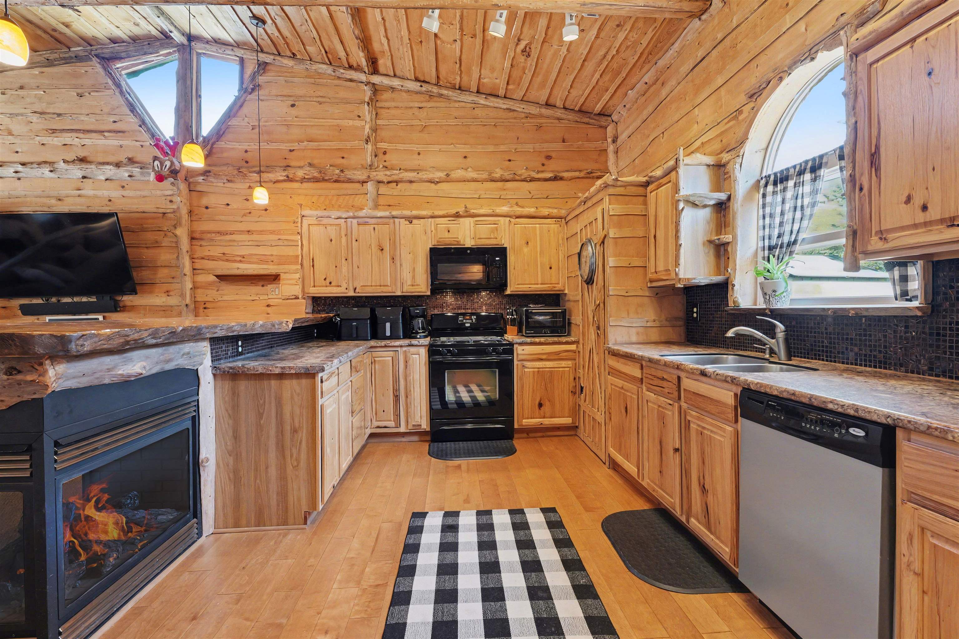619 Eola Road Harrison, MI 48625 - Photo 10 of 27