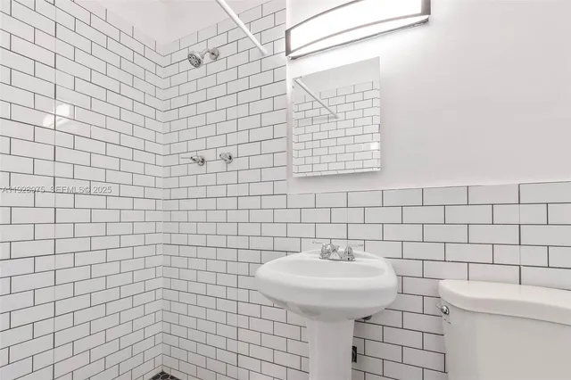 $2,695 | 259 Northeast 56th Street, Unit 1, Miami, FL 33137