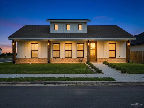 $2,250 | 6112 North Pedaso Del Sol Street, Edinburg, TX 78542