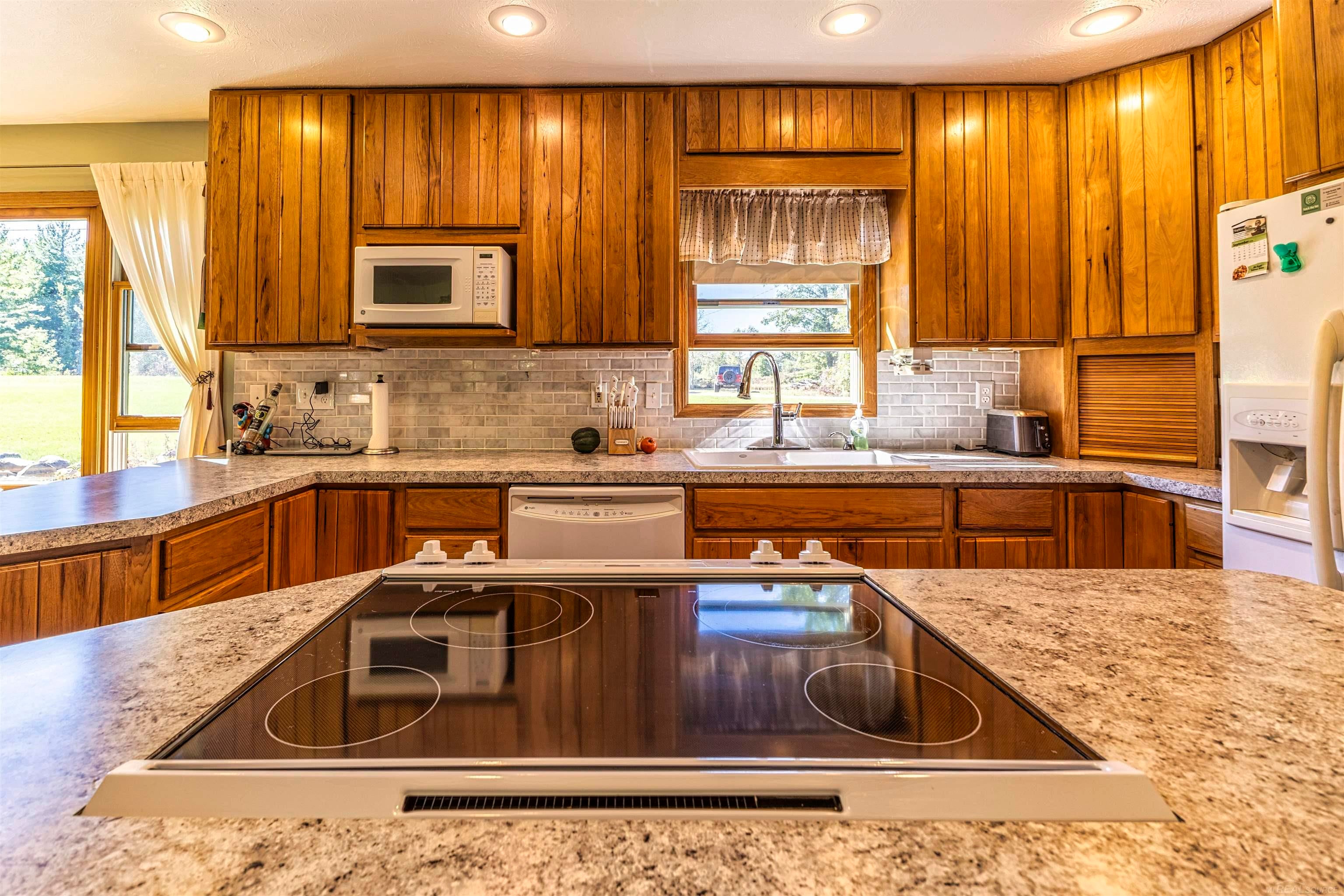 89-90 River Road Roscommon, MI 48653 - Photo 11 of 51 Gallery Image 11