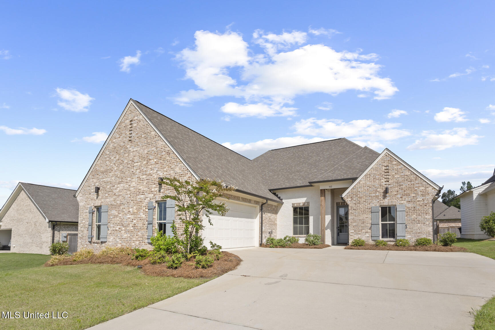 302 Wind Cove Madison, MS 39110 - Photo 2 of 33 302 Wind Cove-31