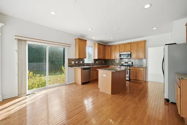 $485,000 | 402 Marshall Ash Street, Bolingbrook, IL 60490