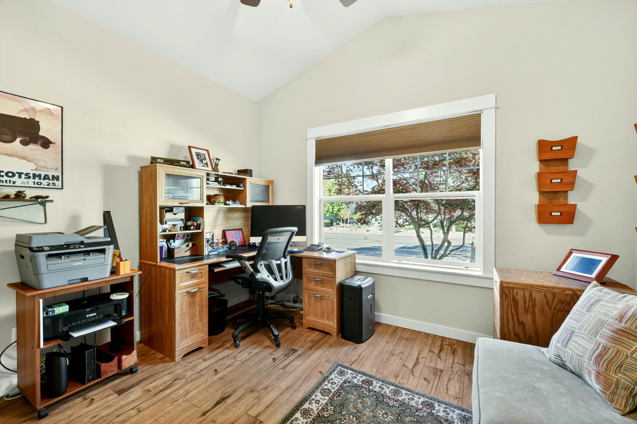 1099 North Haskell Street Central Point, OR 97502 - Photo 26 of 26 Light filled rooms