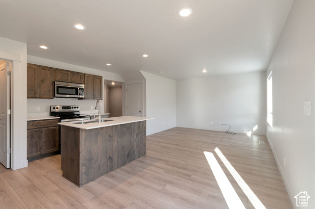 801 West Lone Pine Lane Mapleton, UT 84664 - Photo 5 of 25 Gallery Image 5