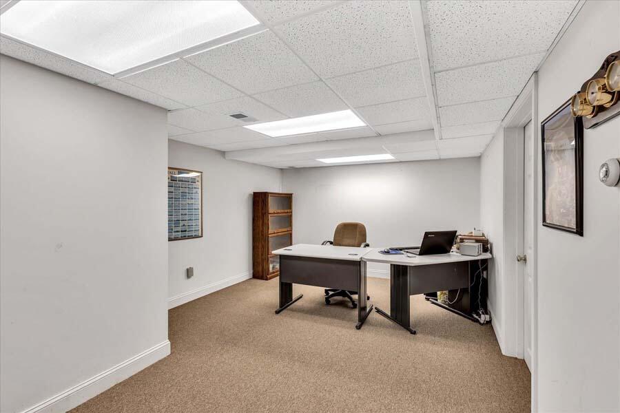 24 Stratford Ridge Mashpee, MA 02649 - Photo 47 of 50 a view of a workspace with furniture
