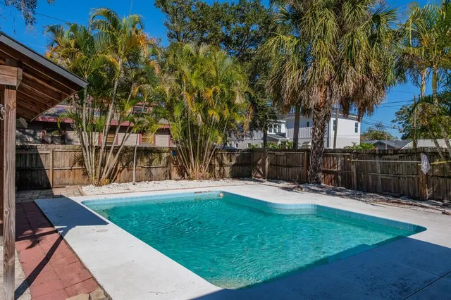 $459,000 | 301 43rd Avenue North, St. Petersburg, FL 33703