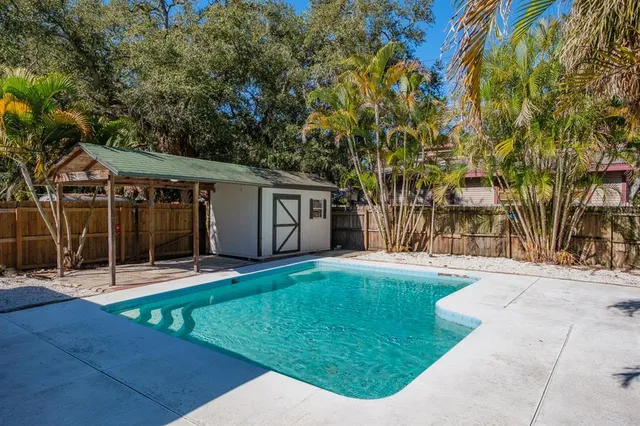 $459,000 | 301 43rd Avenue North, St. Petersburg, FL 33703