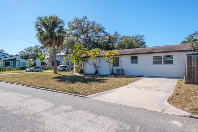 $459,000 | 301 43rd Avenue North, St. Petersburg, FL 33703