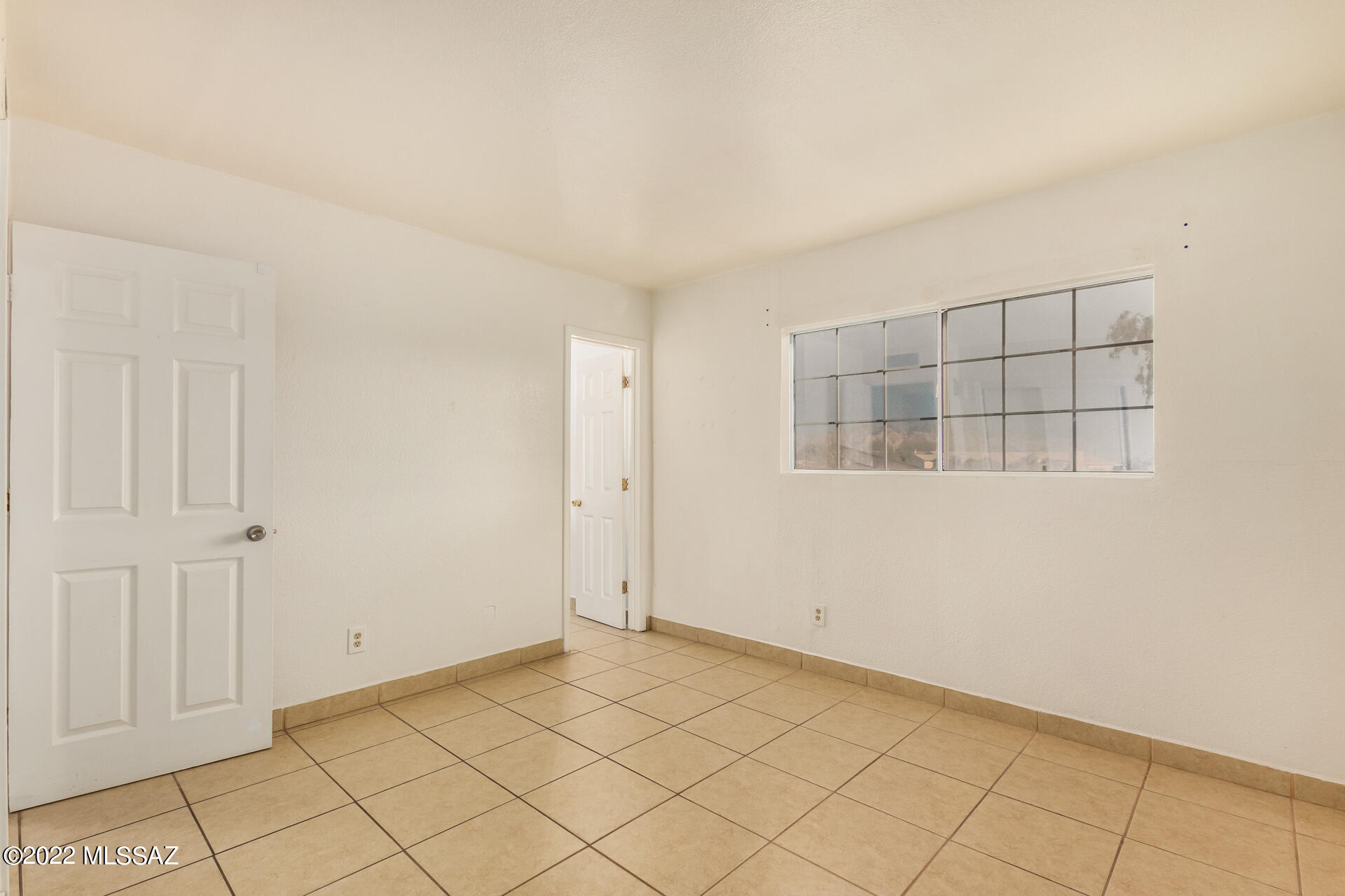 3506 South Mission Road, Unit E Tucson, AZ 85713 - Photo 9 of 25