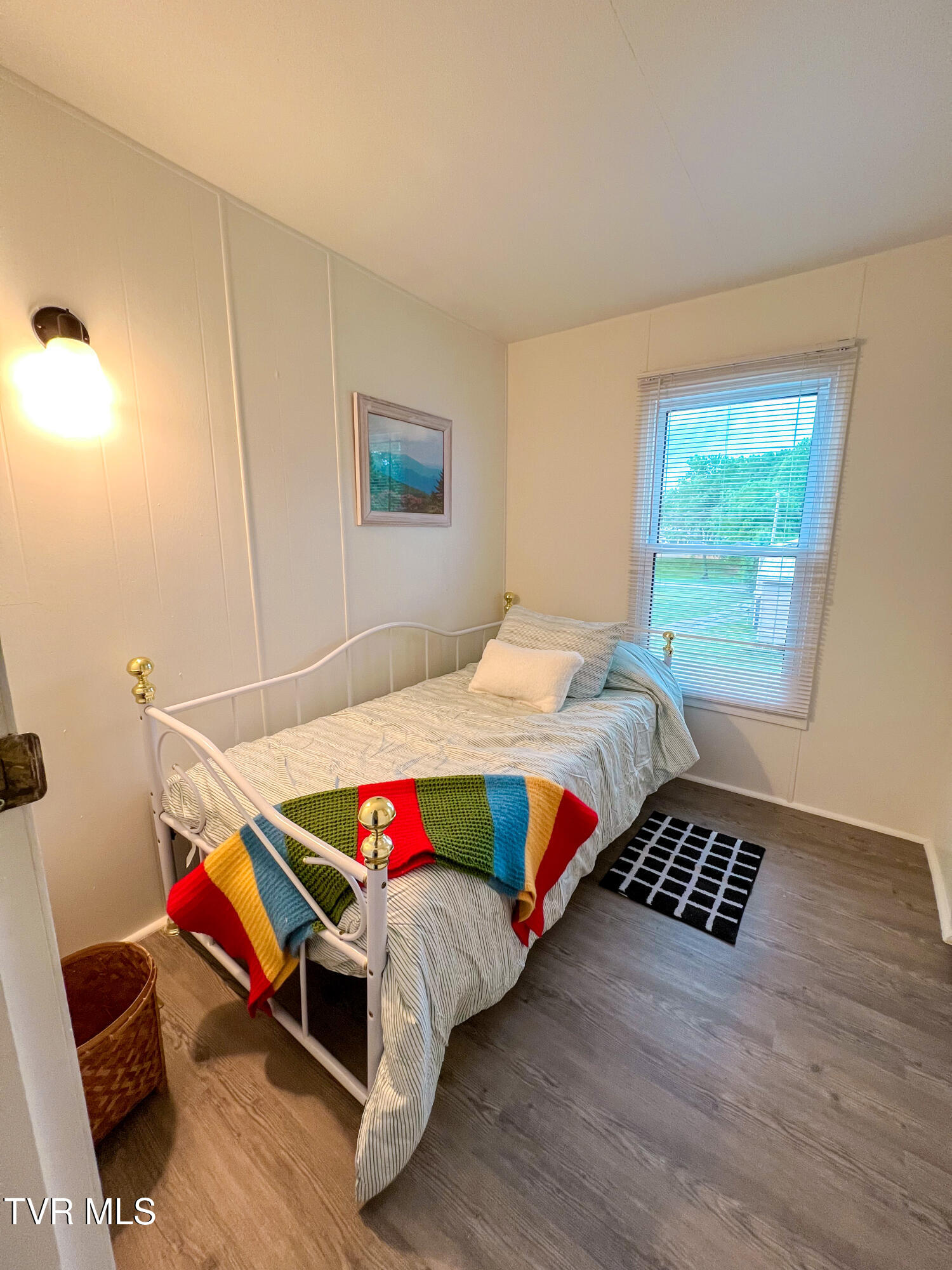 613 Painter Creek Road Bristol, TN 37620 - Photo 3 of 39 IMG_8756