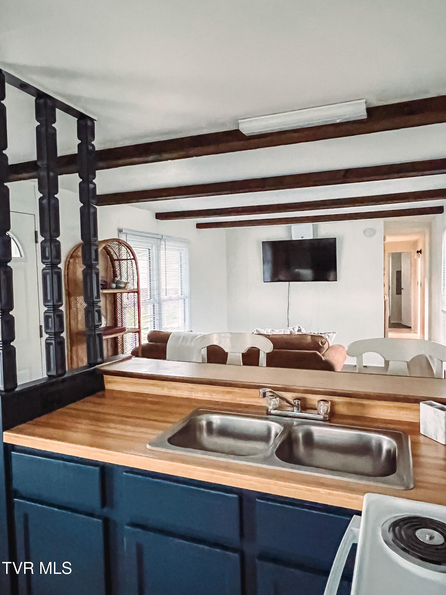 613 Painter Creek Road Bristol, TN 37620 - Photo 34 of 39 IMG_8802