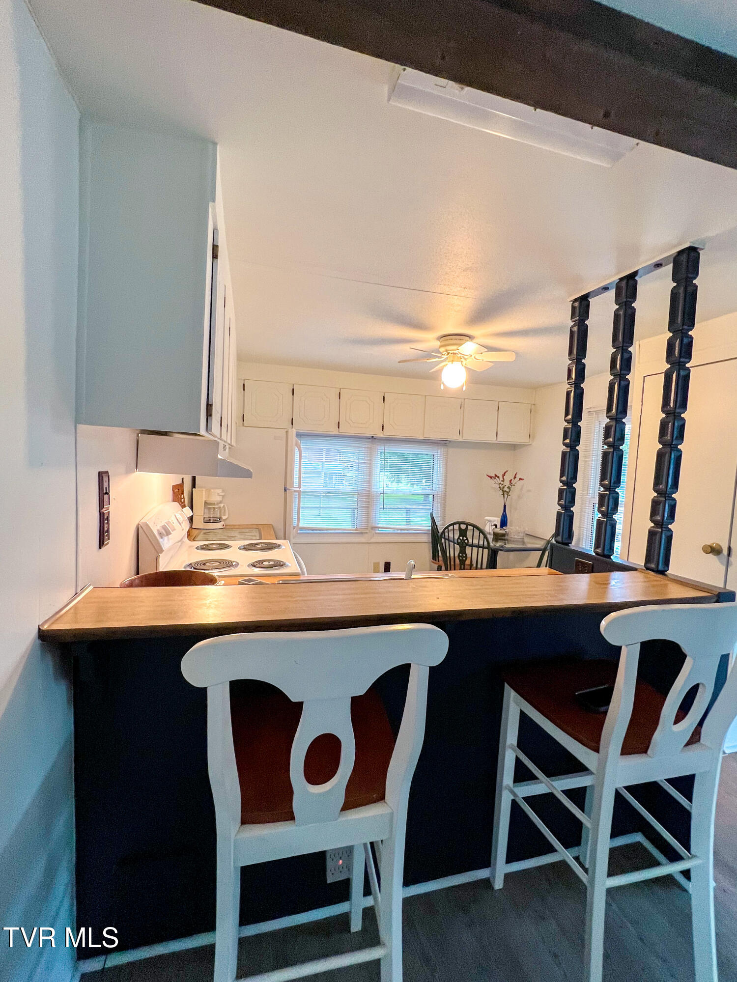 613 Painter Creek Road Bristol, TN 37620 - Photo 8 of 39 IMG_8765