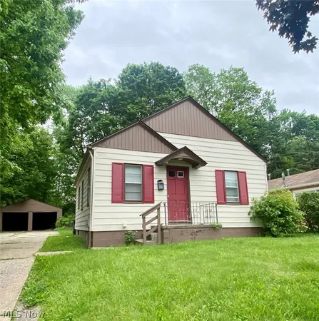 $950 | 1011 Cordova Avenue, Akron, OH 44320