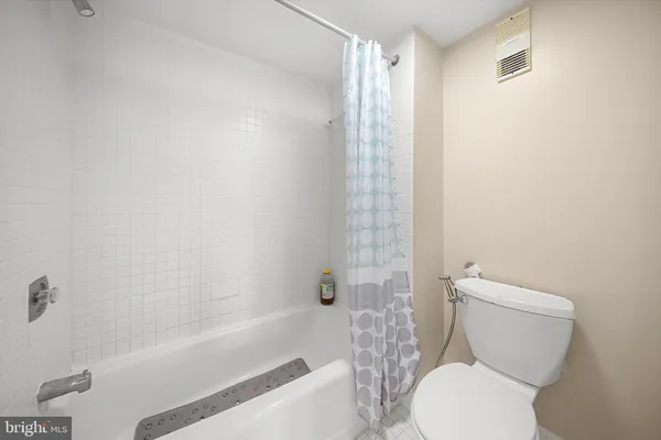 $2,599 | 3709 South George Mason Drive, Unit 1508, Falls Church, VA 22041