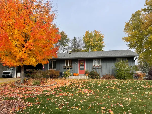 $389,900 | 2500 Interlachen Drive, Stillwater, MN 55082