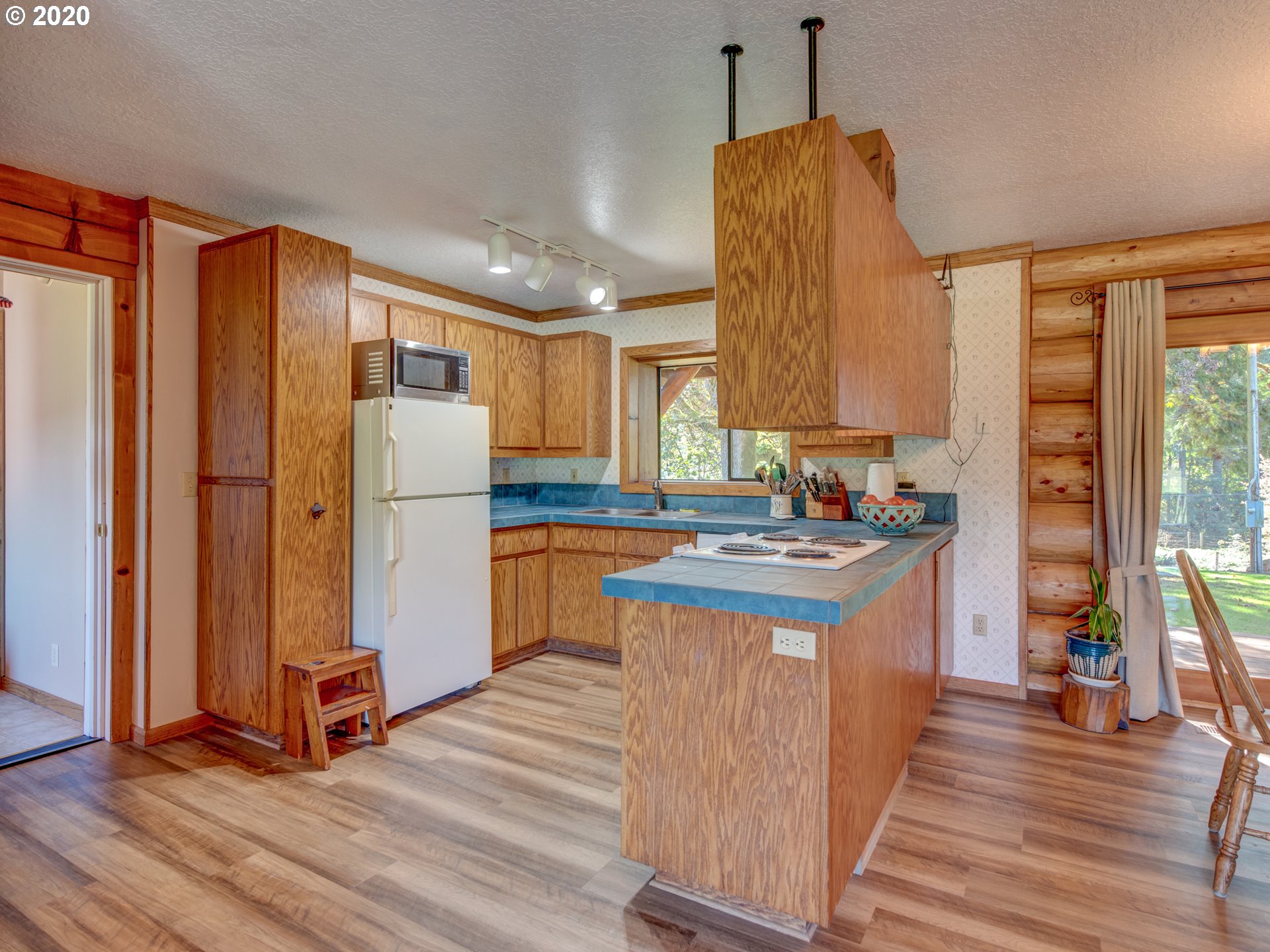 38757 Camp Creek Road Springfield, OR 97478 - Photo 13 of 32
