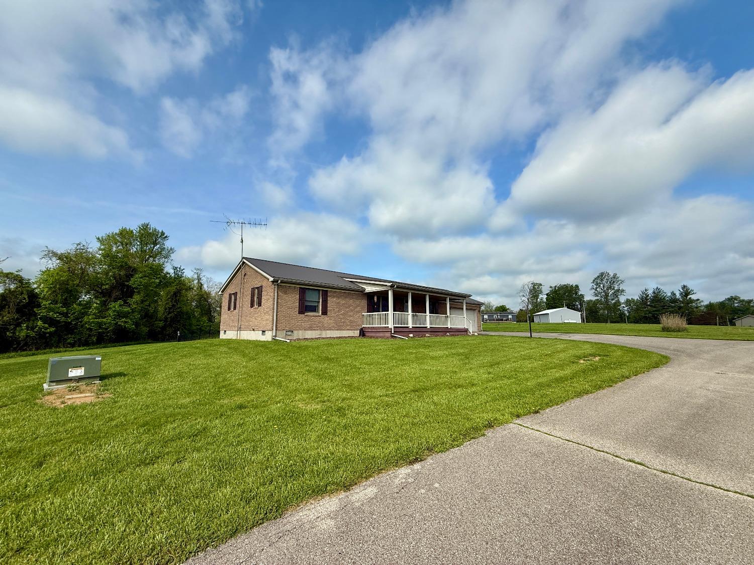 9866 Turtle Creek Road Florence, IN 47020 - Photo 2 of 26