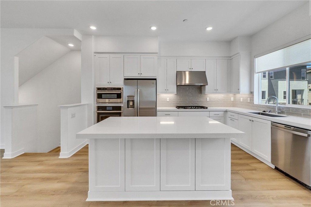 160 Restore Irvine, CA 92618 - Photo 15 of 50