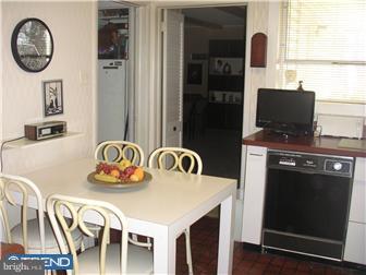 705 Pembroke Road Jenkintown, PA 19046 - Photo 5 of 9 Kitchen