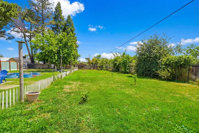 $499,000 | 6927 Riata Drive, Redding, CA 96002