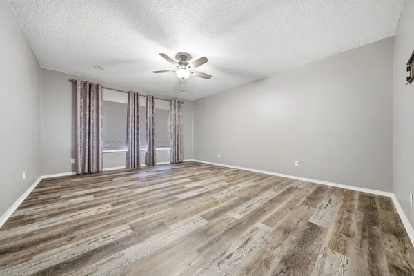 $420,500 | 6927 Riata Drive, Redding, CA 96002