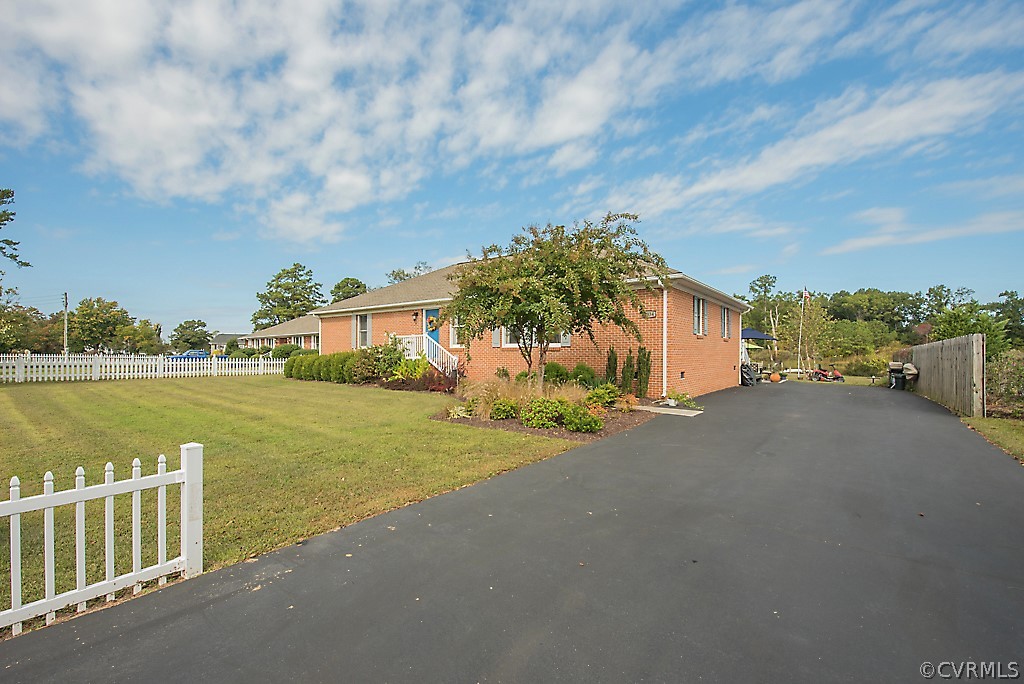 5934 Morattico Road Lancaster, VA 22503 - Photo 5 of 50 Gallery Image 5