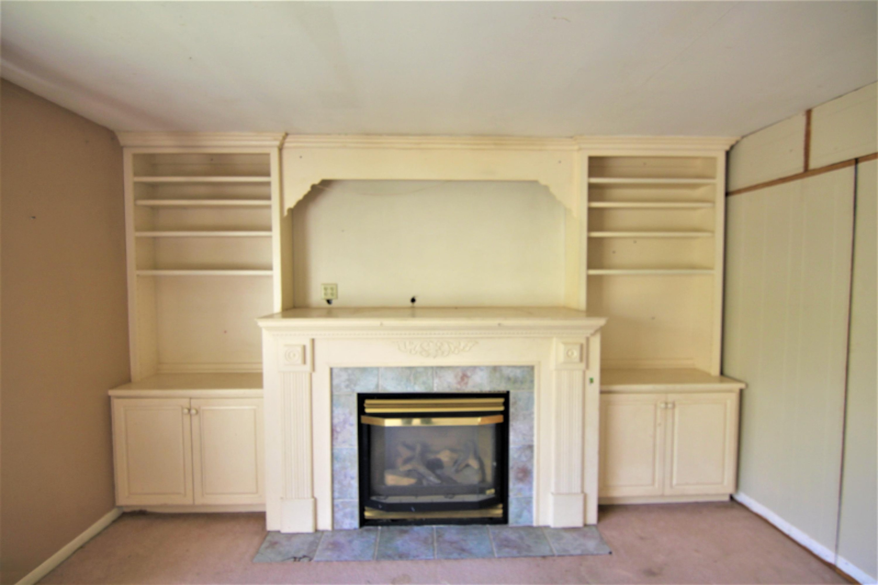 1491 Haverhill Road Muskegon, MI 49441 - Photo 5 of 28 IMG_2490