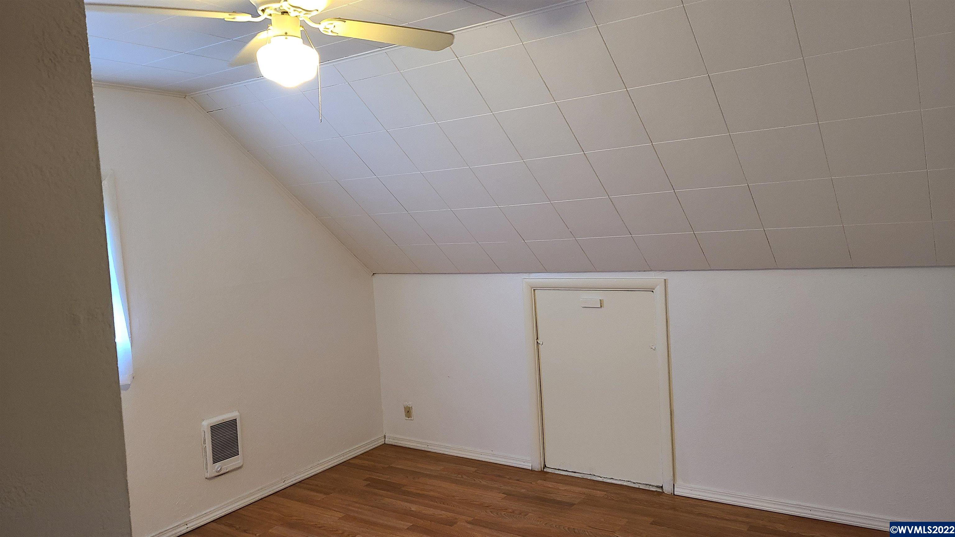 27880 Fern Ridge Road Sweet Home, OR 97386 - Photo 17 of 29 Gallery Image 17