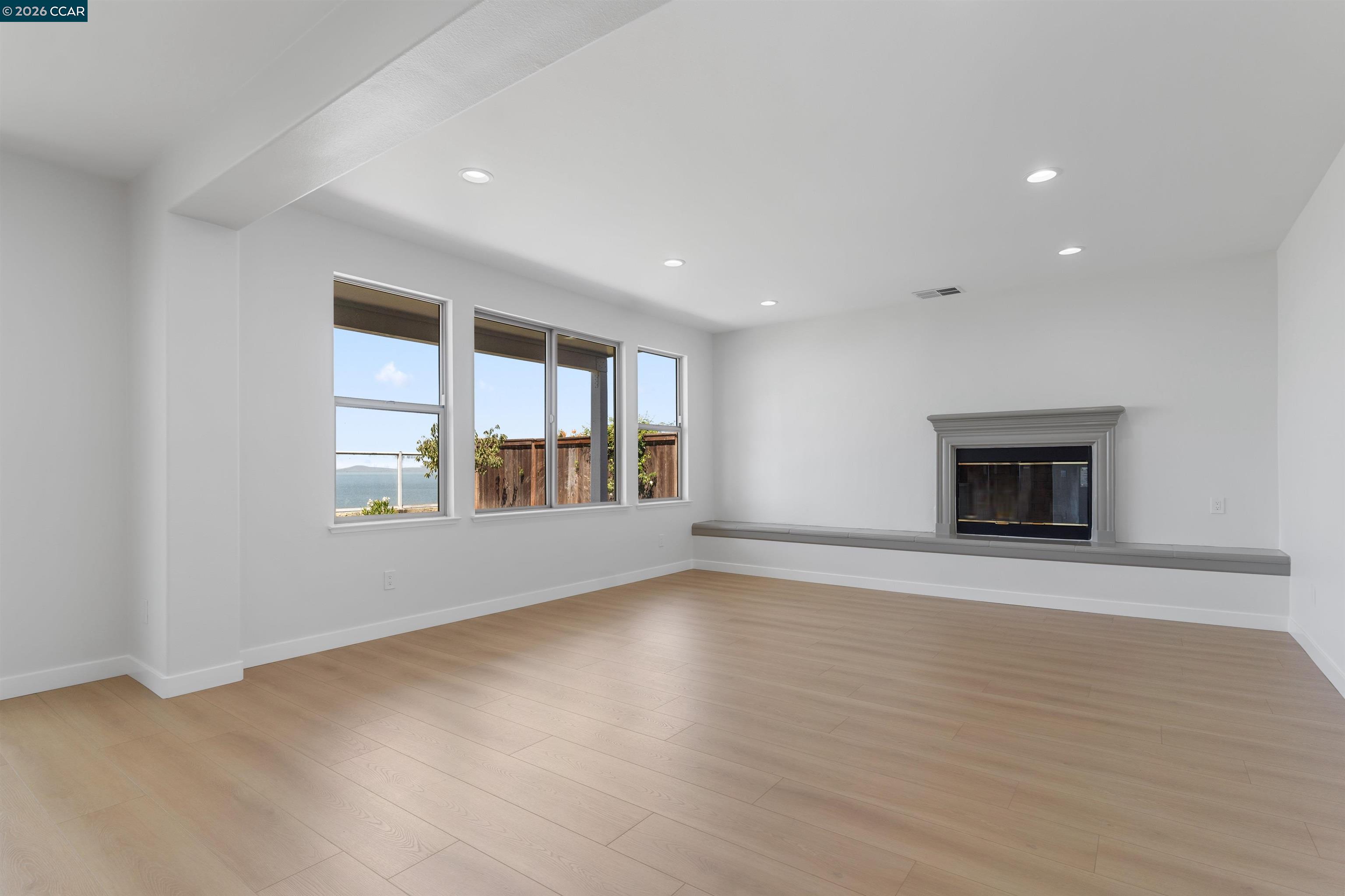 1105 Rock Harbor Point Hercules, CA 94547 - Photo 3 of 24