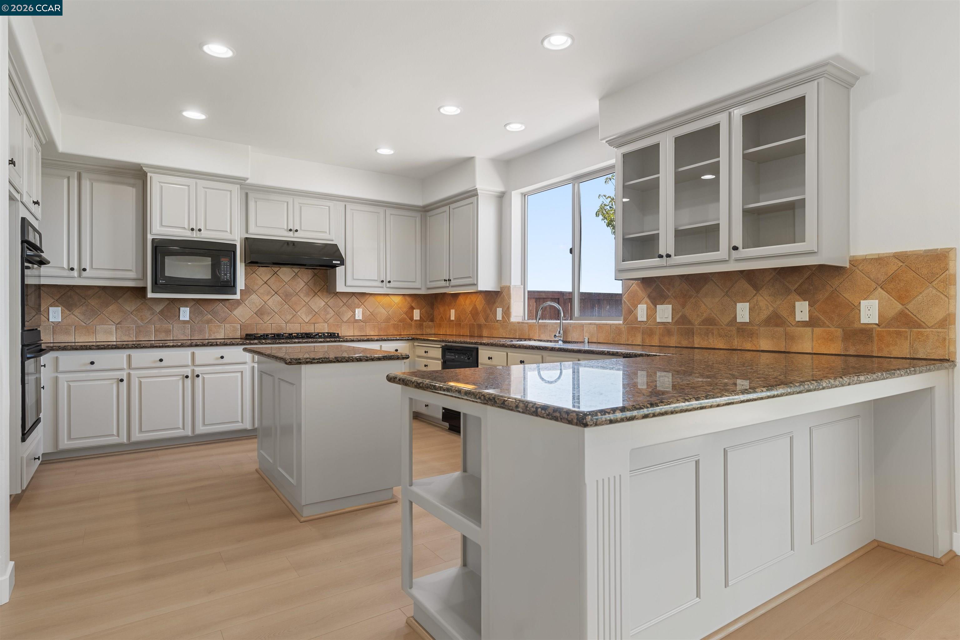 1105 Rock Harbor Point Hercules, CA 94547 - Photo 6 of 24