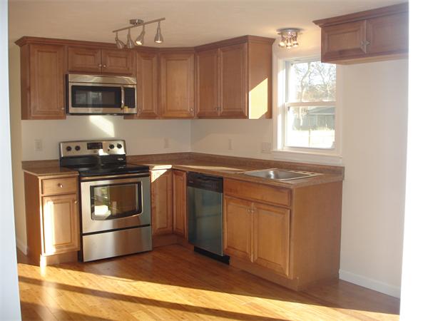 84 Martin Street Wareham, MA 02532 - Photo 3 of 17 Gallery Image 3