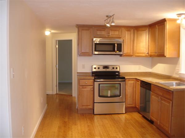 84 Martin Street Wareham, MA 02532 - Photo 4 of 17 Gallery Image 4