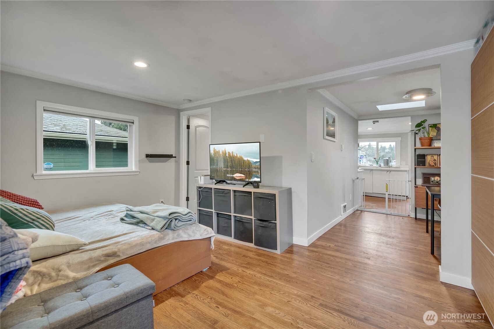 5429 Renton Avenue South Seattle, WA 98118 - Photo 3 of 18