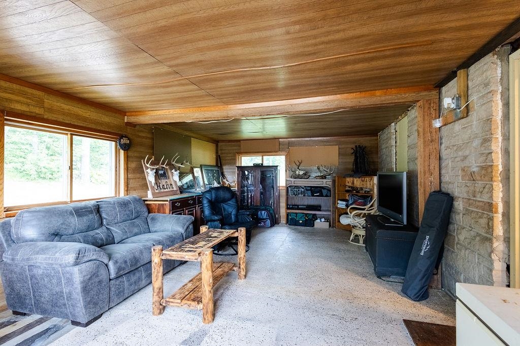 180719 County Rd C Wittenberg, WI 54499 - Photo 11 of 28
