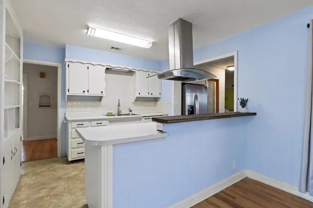 $215,000 | 1129 North Riverside Drive, Fort Worth, TX 76111