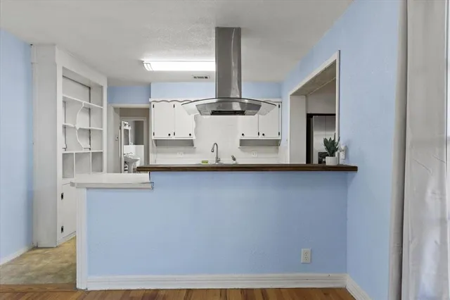 $215,000 | 1129 North Riverside Drive, Fort Worth, TX 76111