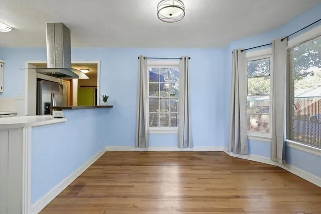 $215,000 | 1129 North Riverside Drive, Fort Worth, TX 76111