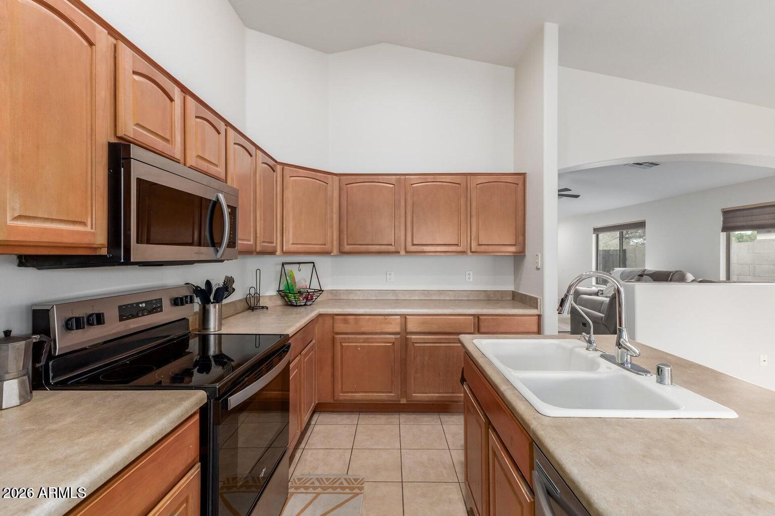 17231 West Durango Street Goodyear, AZ 85338 - Photo 19 of 31 20260122130222555726000000-o