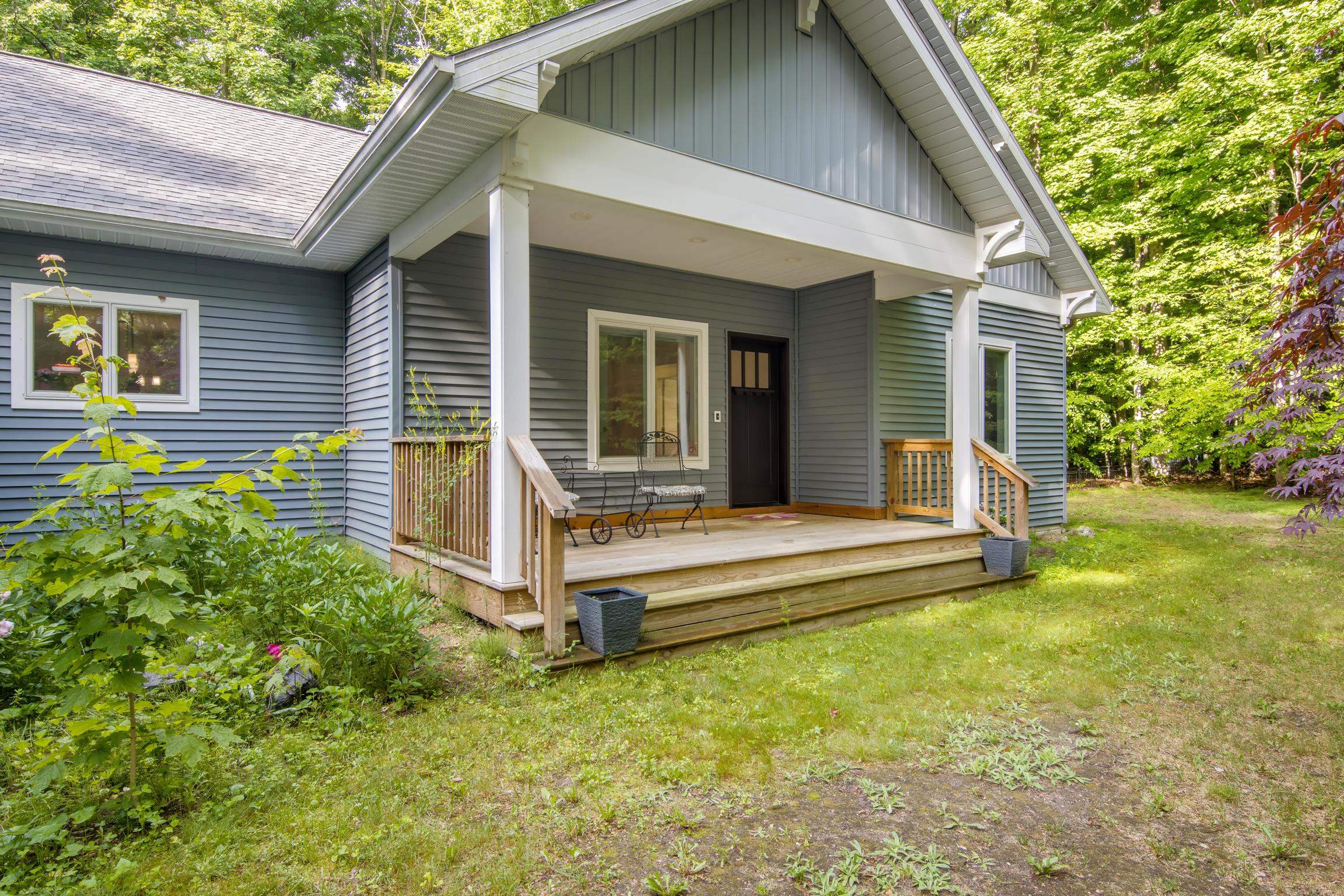 8490 Reynolds Road Lake Ann, MI 49650 - Photo 4 of 67 1947305-79fd82ed-99f0-4162-b4f6-eda7a7e183b8.JPG