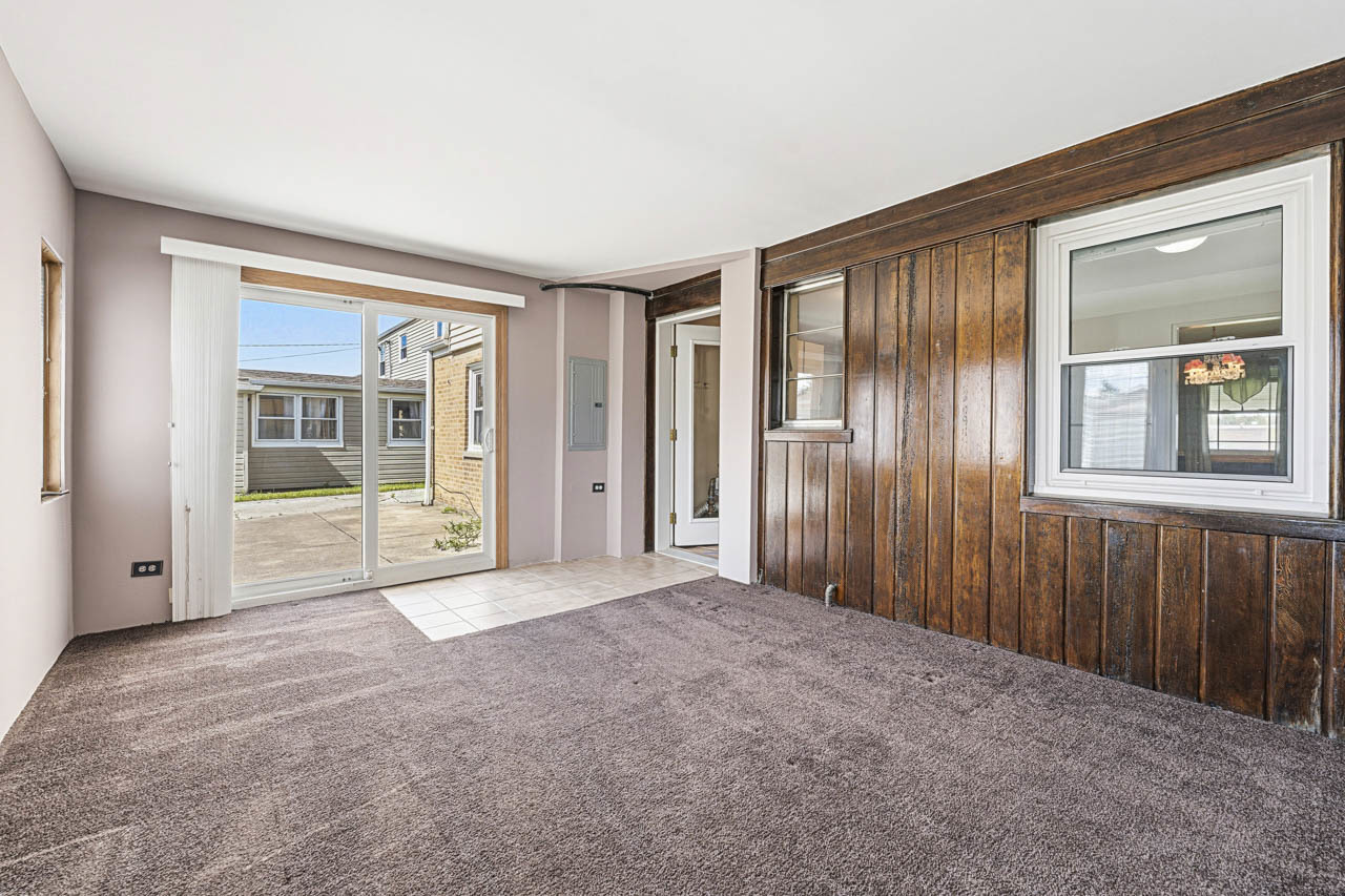 7922 North Waukegan Road Niles, IL 60714 - Photo 16 of 31