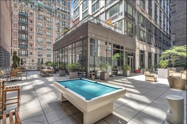 $8,695 | 9 West 31st Street, Unit PH2B | Midtown South
