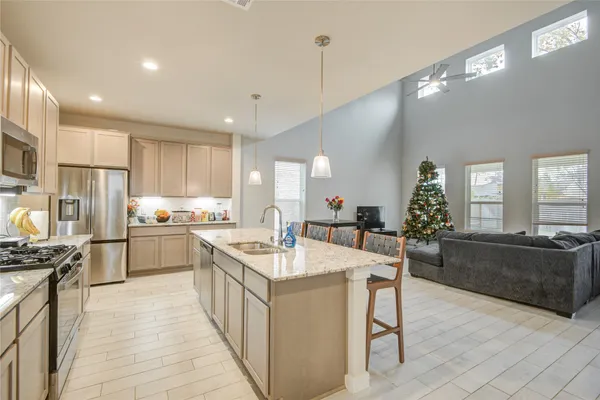 $384,900 | 22939 Aspen Vista Dr Spring, Spring, TX 77373