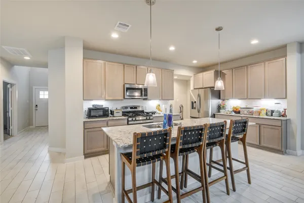 $384,900 | 22939 Aspen Vista Dr Spring, Spring, TX 77373