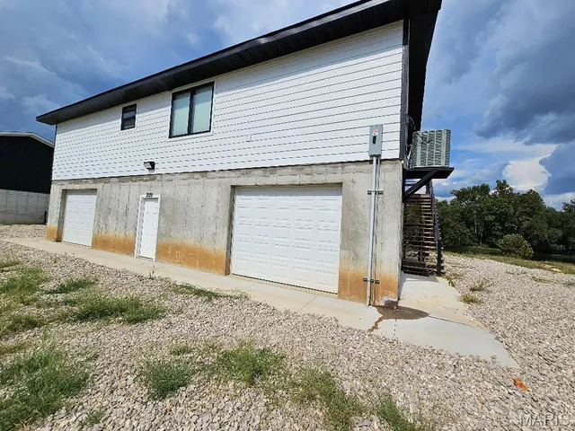 $735,000 | 235 Riverside Drive, Van Buren, MO 63965