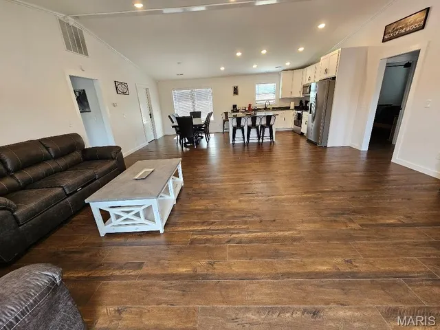 $735,000 | 235 Riverside Drive, Van Buren, MO 63965