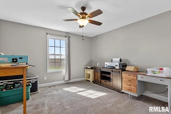 $449,900 | 1701 Spartan Drive, Chatham, IL 62629